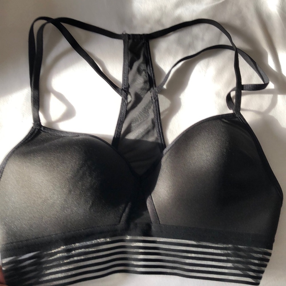 Vs sports bra